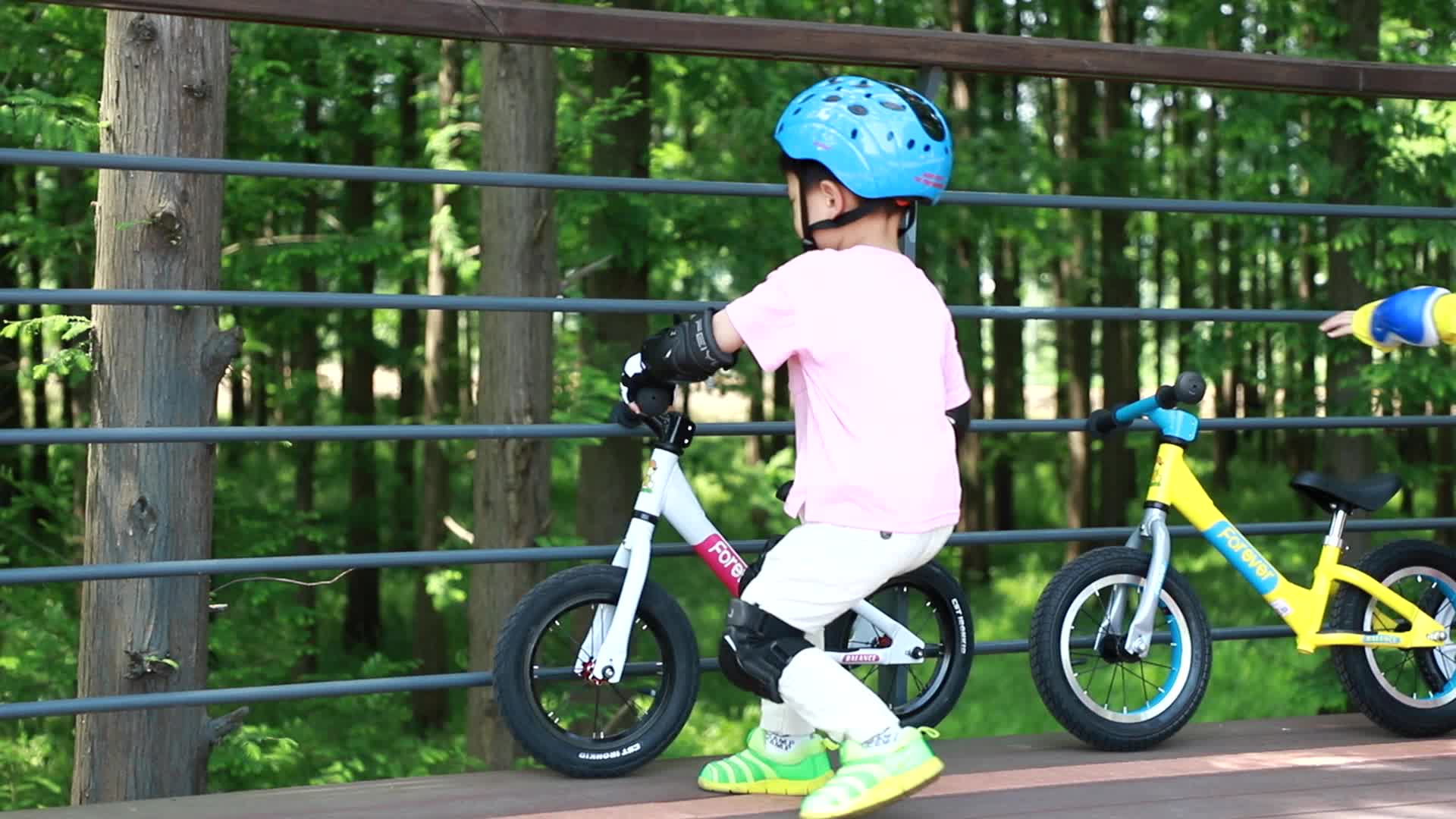 永久(forever)儿童平衡车自行车1-3-6岁滑步车幼儿男女宝宝小孩滑行